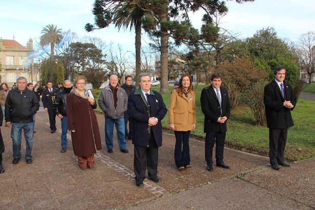 Bicentenario en Lobería (1)