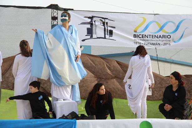 Bicentenario en Lobería (2)