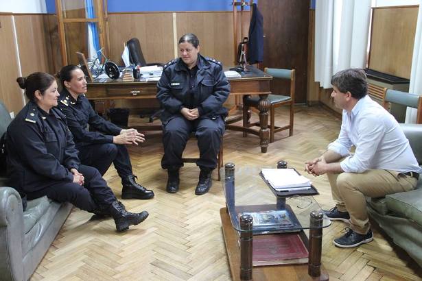 comisaria-de-la-mujer-con-intendente