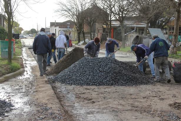 Pavimentación en Lobería 2016