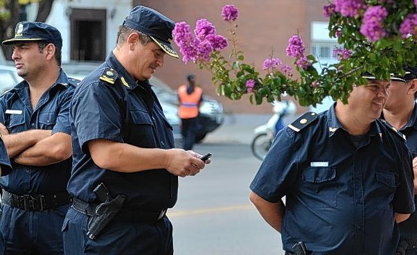 Policías celulares