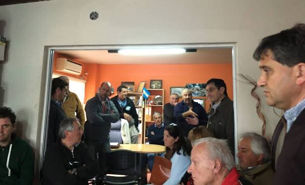 Reunión con productores por inundaciones