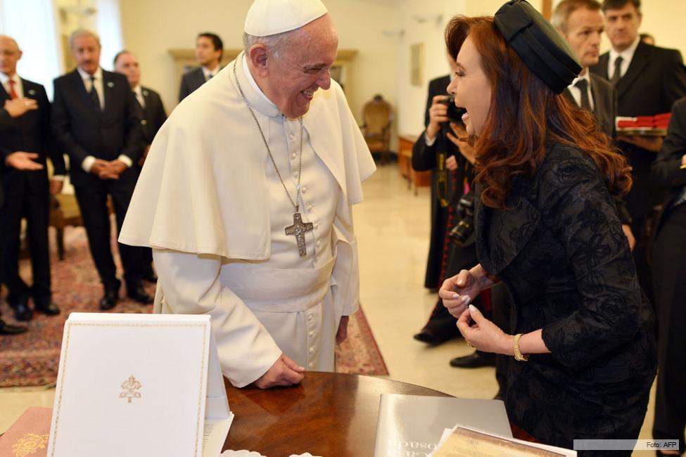 cristina con el papa francisco