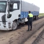 MULTARON A CAMIONEROS POR DAÑOS EN CAMINOS RURALES